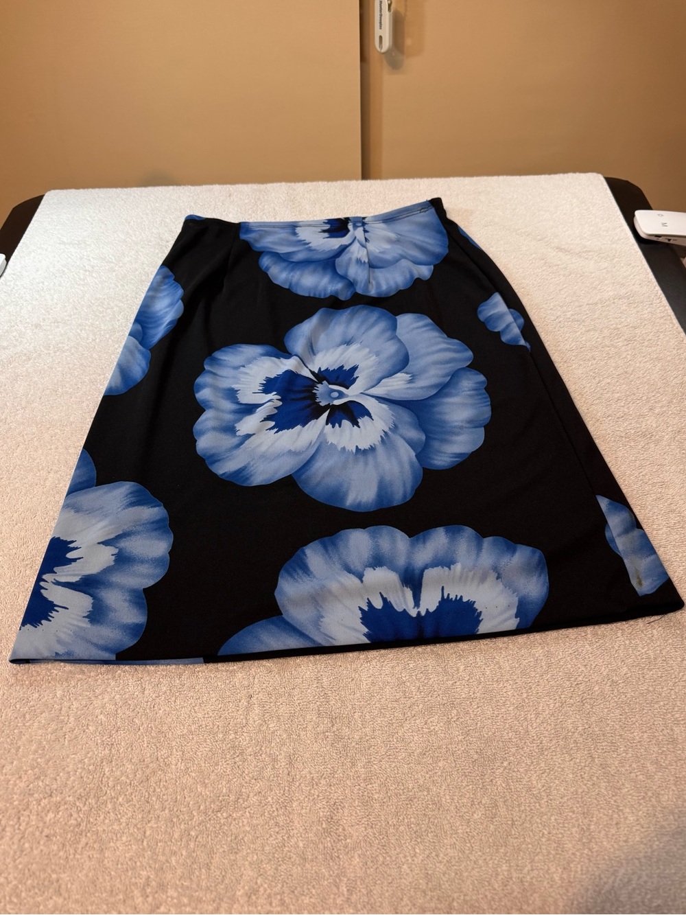 Women's Black Skirt with Blue Floral Print with Elastic Waist Size Medium